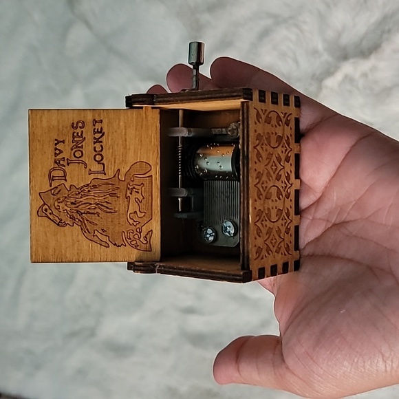 🌊Davy Jones Locket Music Box - Picture 4 of 4